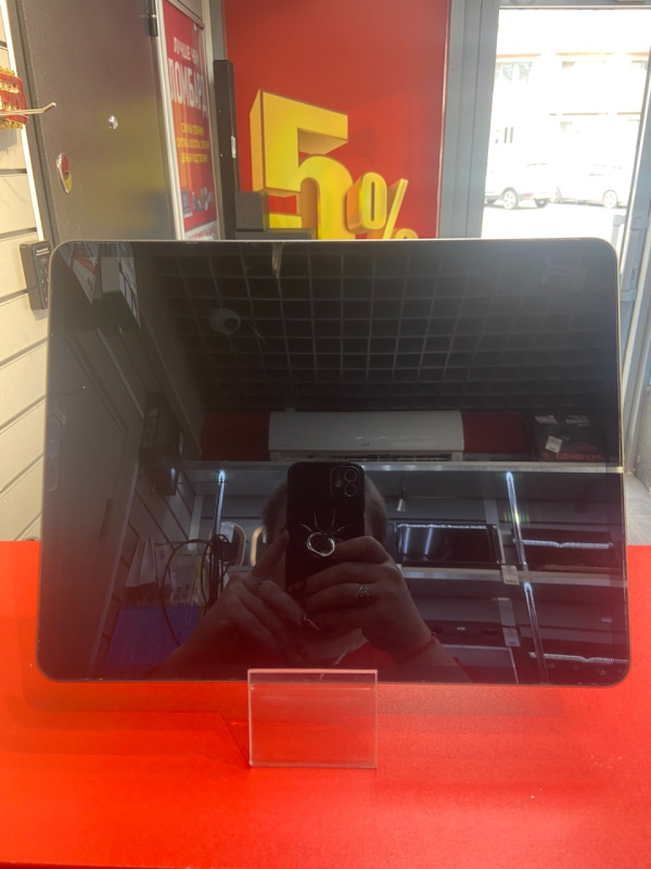 Планшет Apple iPad (5-го поколения) (2017)