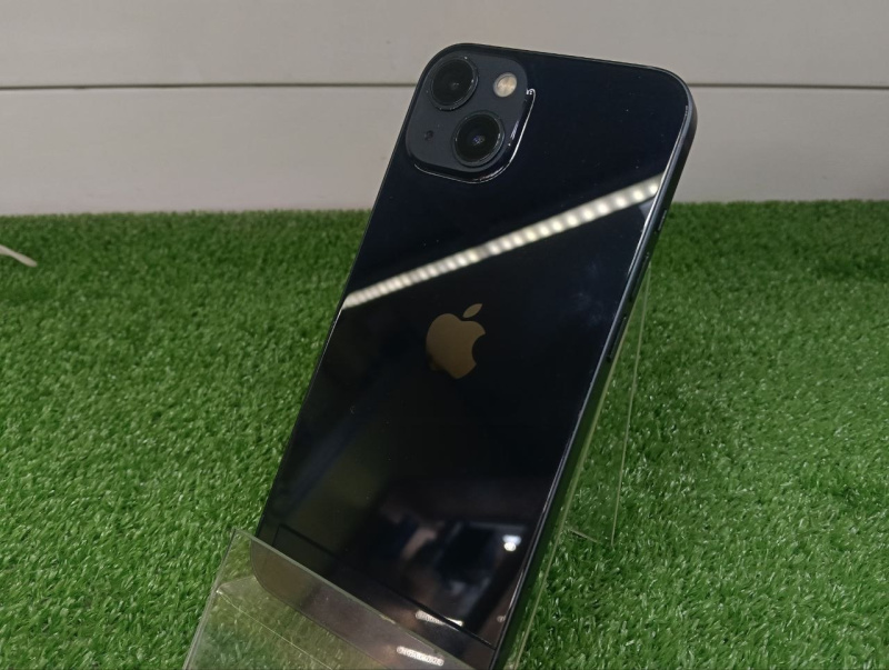 Мобильный телефон Apple iPhone 13