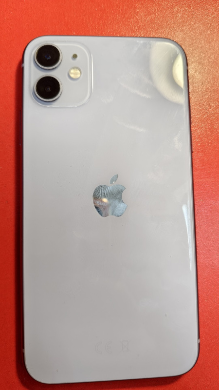 Мобильный телефон Apple iPhone 11